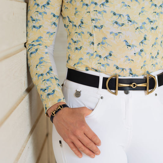 Belt with horse bit
