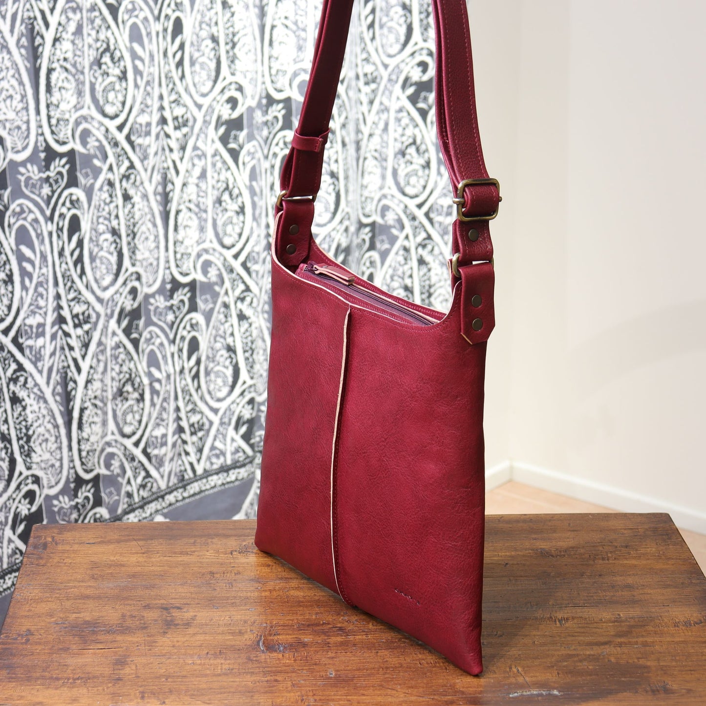 Shoulder bag Pauliina