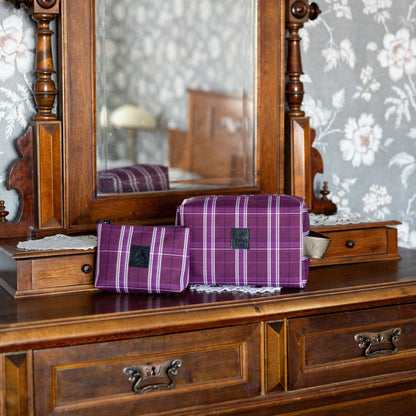 Toilettilaukku Beea, omasta loimesta