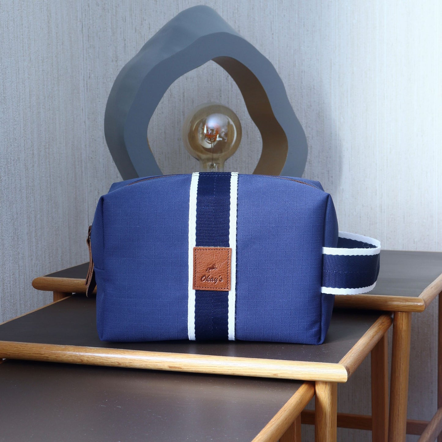 Toilettilaukku Beea, omasta loimesta