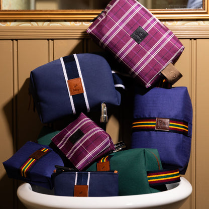 Toilettilaukku Beea, omasta loimesta